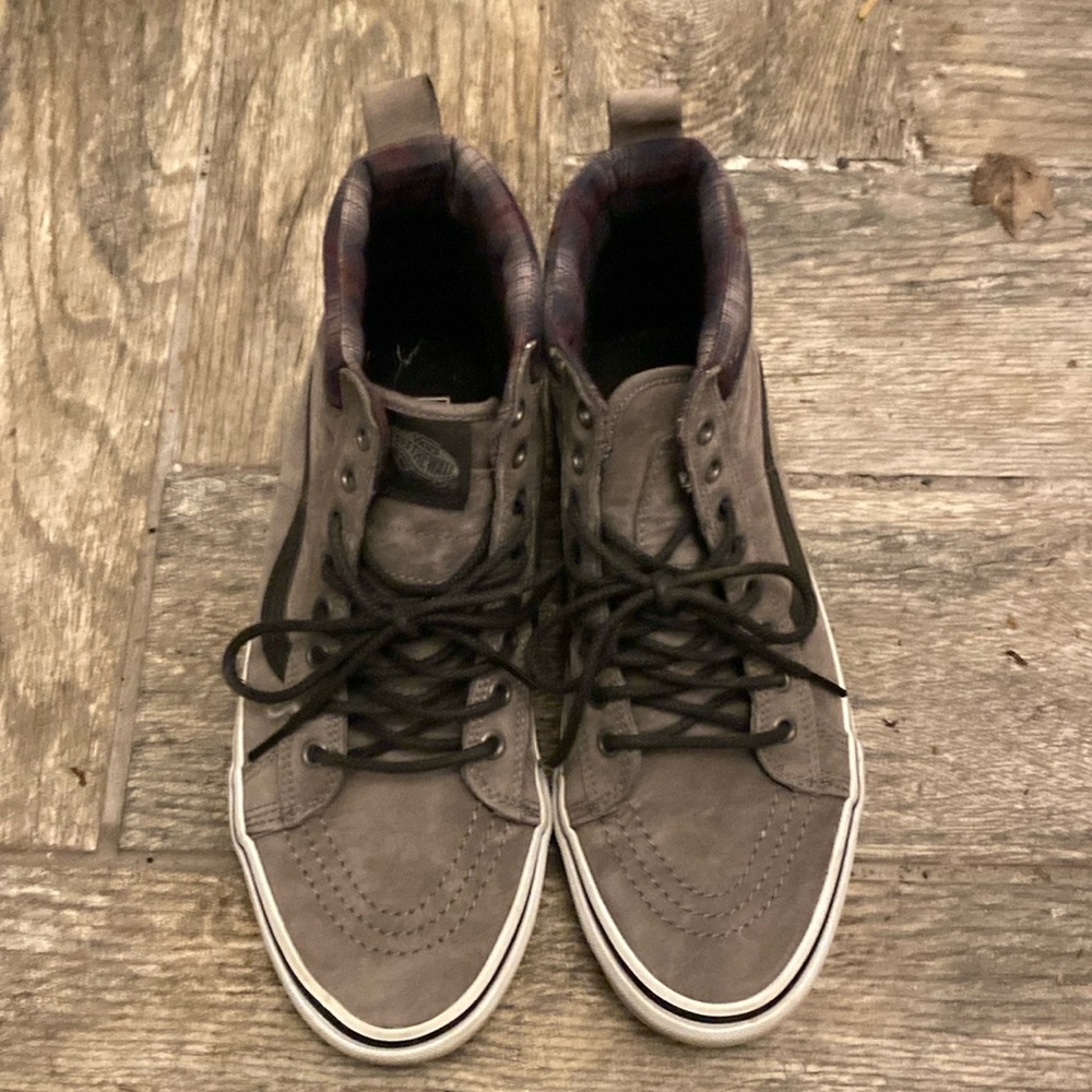 Men’s Vans MTE hi top